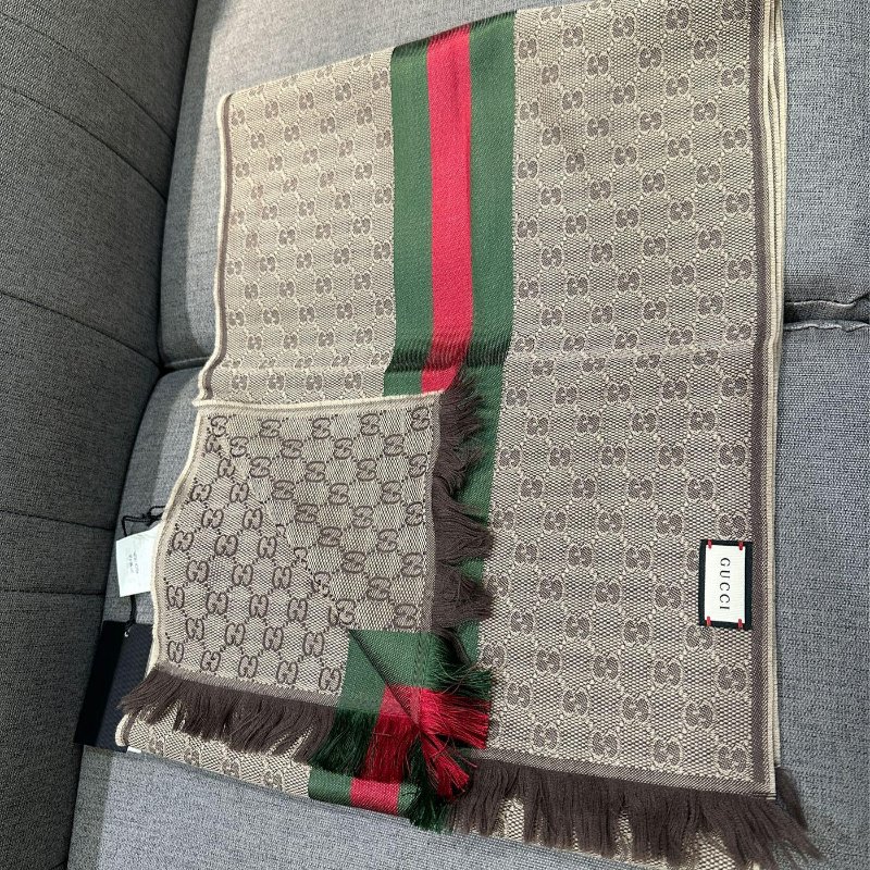 💎Han's house精品服飾💎GUCCI 古馳 147351 男女均可 圍巾 披肩 19 0x37cm-3