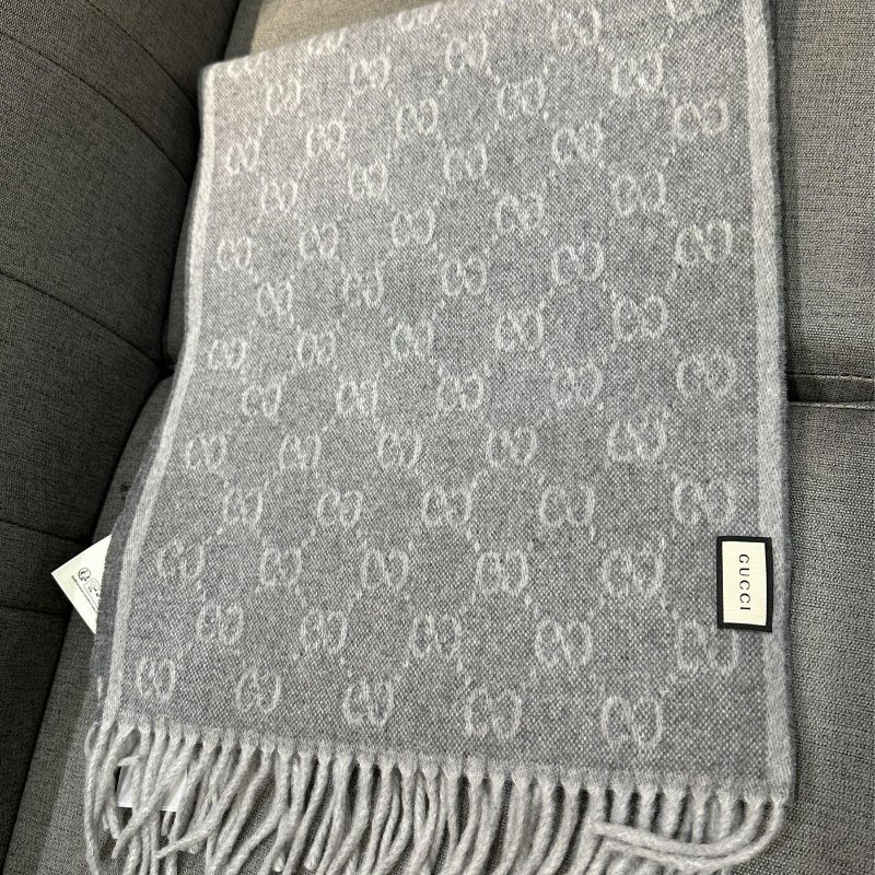 💎Han's house精品服飾💎GUCCI 古馳 570603 男女均可 圍巾 披肩 19 0x37cm-4