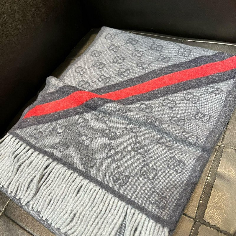 💎Han's house精品服飾💎GUCCI 古馳 570603 男女均可 圍巾 披肩 19 0x37cm-2
