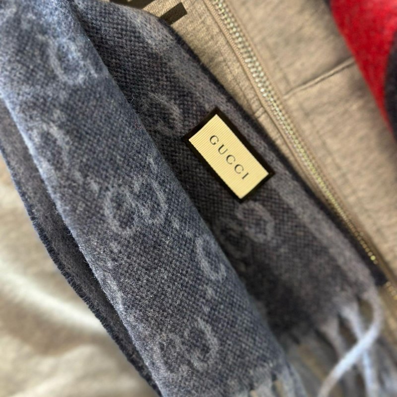 💎Han's house精品服飾💎GUCCI 古馳 570603 男女均可 圍巾 披肩 19 0x37cm-6