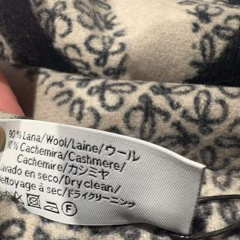 💎Han's house精品服飾💎LOEWE 雙面用 圍巾-6