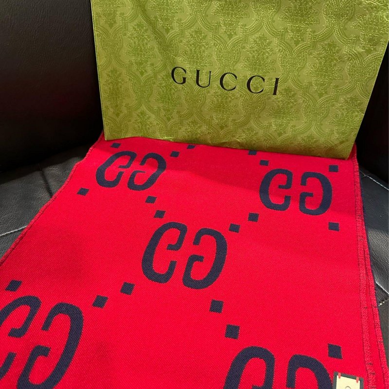 💎Han's house精品服飾💎 GUCCI 古馳 495592 男女均可 圍巾 披肩 178X38cm-6