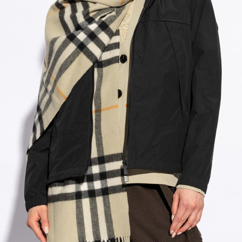 💎Han's house精品服飾💎Burberry 圍巾 格紋 羊毛 雙面 羊絨 中性 200X52 蘇格蘭制 現貨 原價25900-1