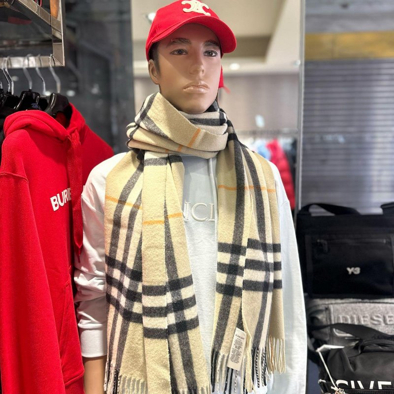 💎Han's house精品服飾💎Burberry 圍巾 格紋 羊毛 雙面 羊絨 中性 200X52 蘇格蘭制 現貨 原價25900-7