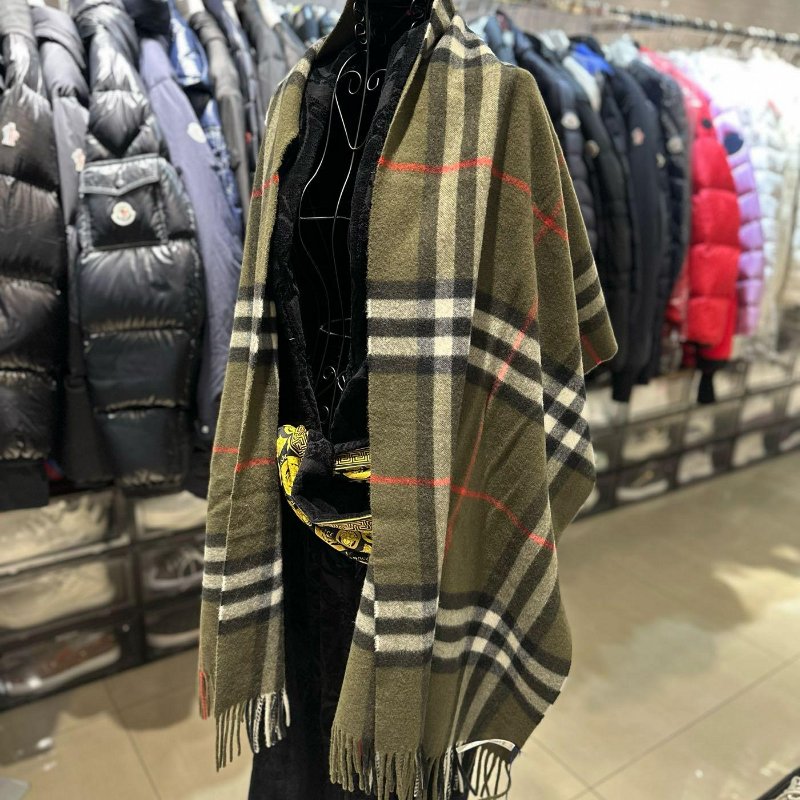 💎Han's house精品服飾💎Burberry 圍巾 格紋 羊毛 雙面 羊絨 中性 200X52 蘇格蘭制 現貨 原價25900-0