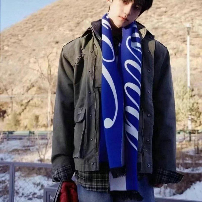 💎Han's house精品服飾💎Burberry 圍巾 羊毛 兩面用 義大利製 中性 188X30cm 現貨 原價14800-3