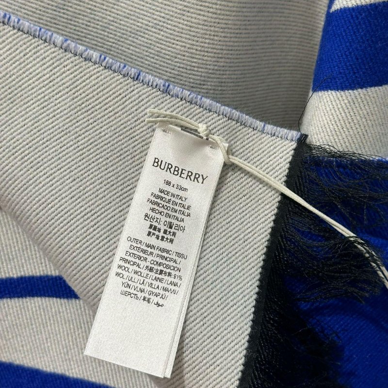 💎Han's house精品服飾💎Burberry 圍巾 羊毛 兩面用 義大利製 中性 188X30cm 現貨 原價14800-6