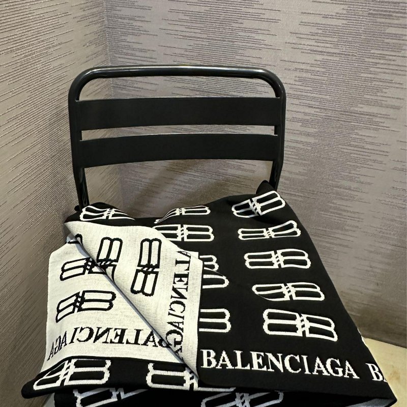 💎Han's house精品服飾💎Balenciaga 巴黎世家 羊毛 圍巾 雙面用 現貨 原價25000-0