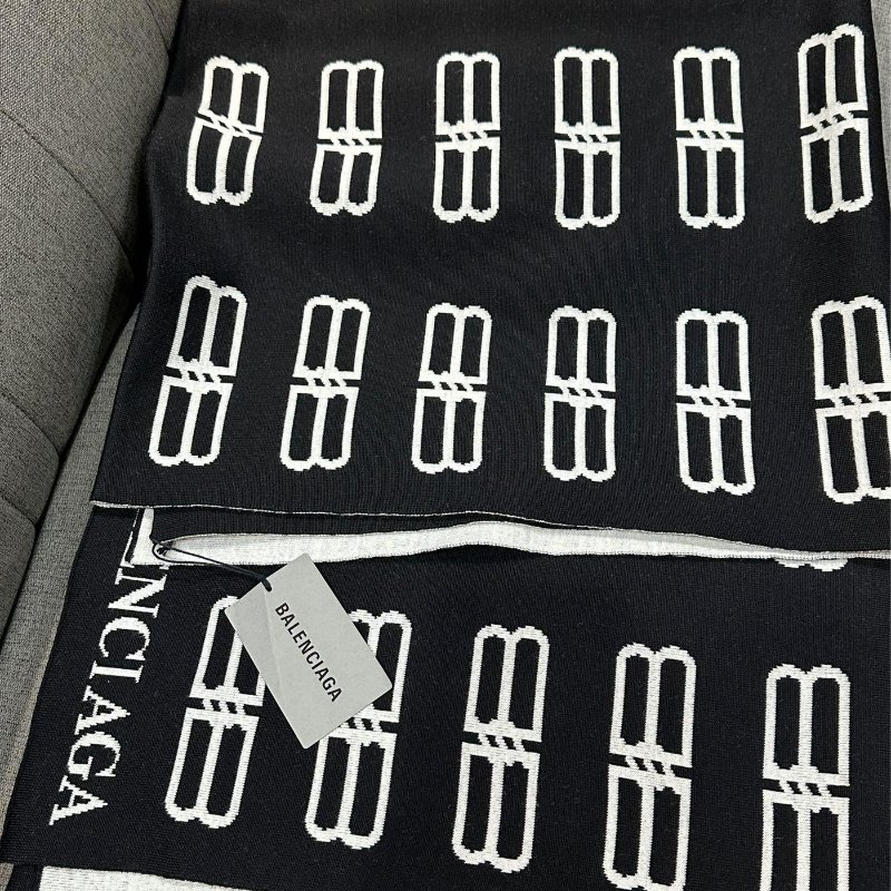 💎Han's house精品服飾💎Balenciaga 巴黎世家 羊毛 圍巾 雙面用 現貨 原價25000-1