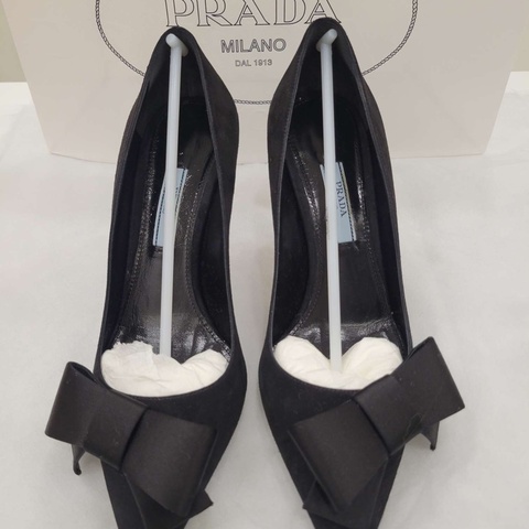 Prada/普拉达 蝴蝶结黑色高跟鞋（8公分） 36码