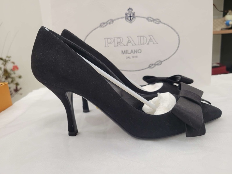 Prada/普拉达 蝴蝶结黑色高跟鞋（8公分） 36码-1