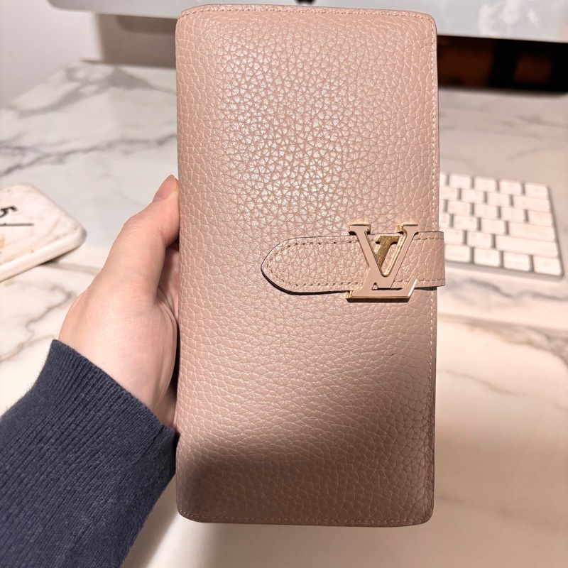 LOUIS VUITTON CAPUCINES ✉️信封長夾-0