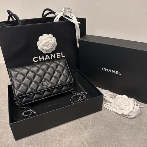 Chanel 香奈兒 woc 黑銀羊皮 晶片款 購自高雄漢神本館