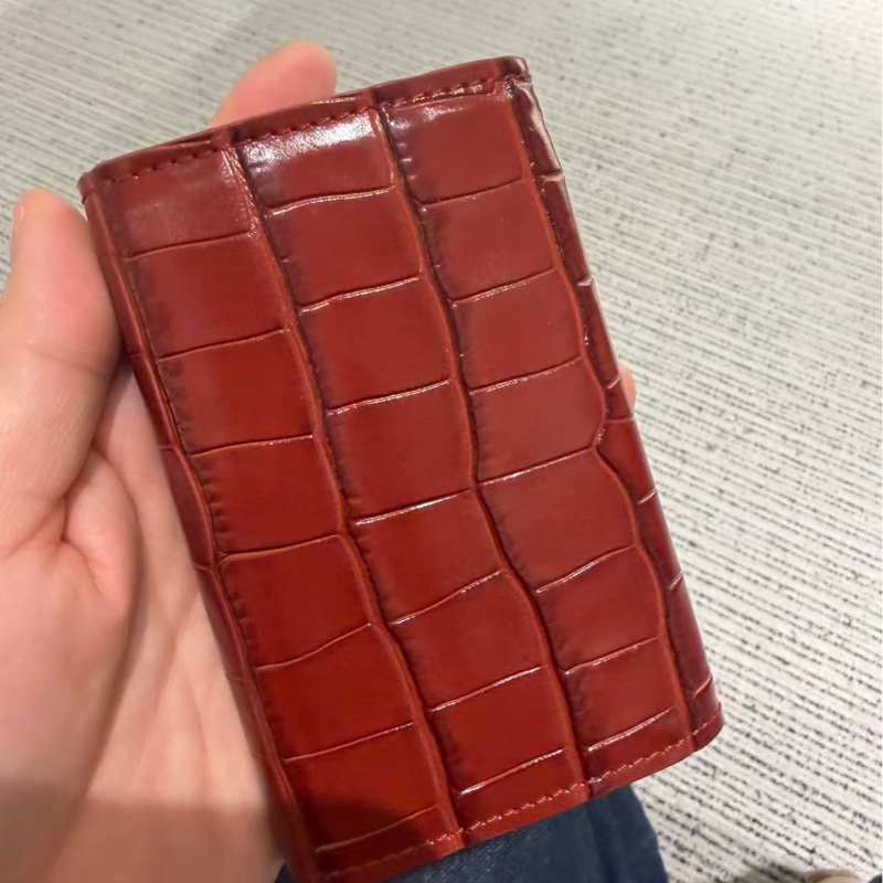 Chanel香奈兒26S限定紅色鰐魚壓紋卡包-2