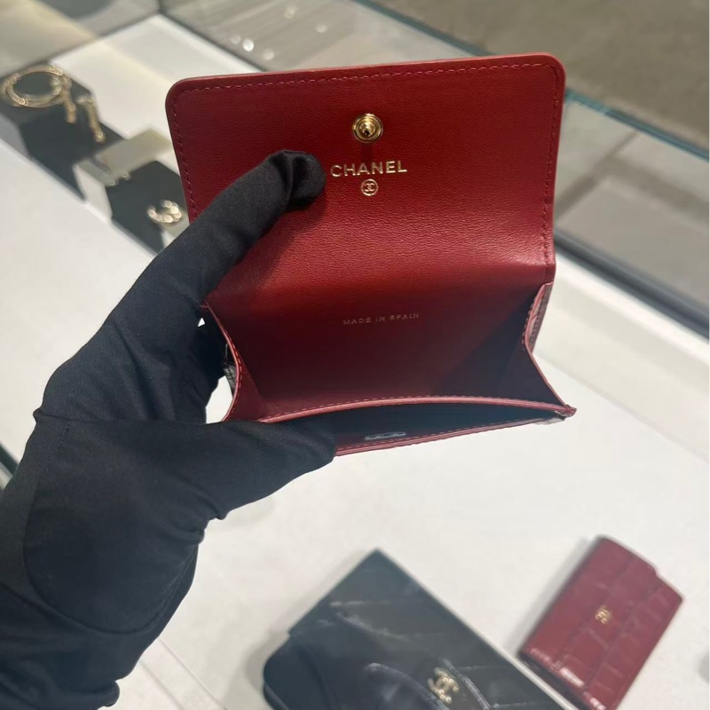 Chanel香奈兒26S限定紅色鰐魚壓紋卡包-4