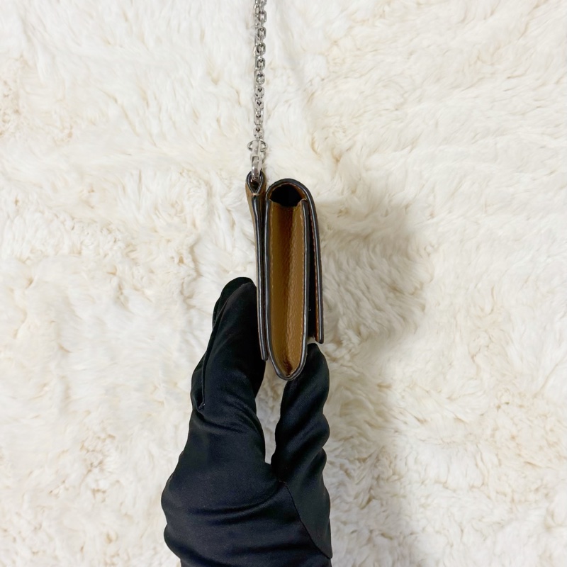 LOEWE 沙色銀扣mini鏈條錢包-2