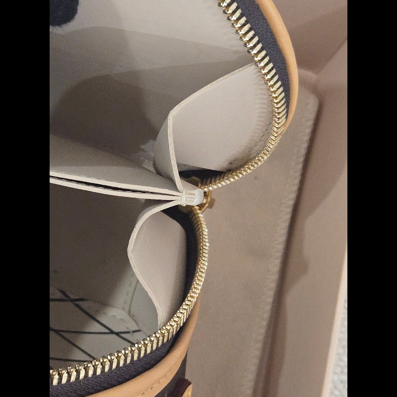 LV 路易威登 Louis Vuitton M44699 Mini Boite Chapeau 經典 Monogram 圓餅包 / 手拿包 / 斜背包-22