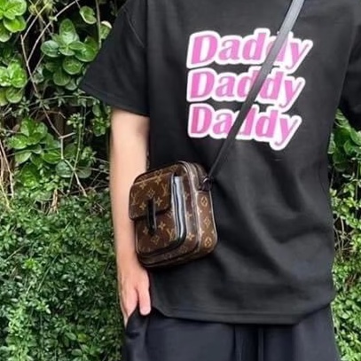 實用日常款😎Lv路易威登老花Christopher相機包手機包單肩斜挎包-1