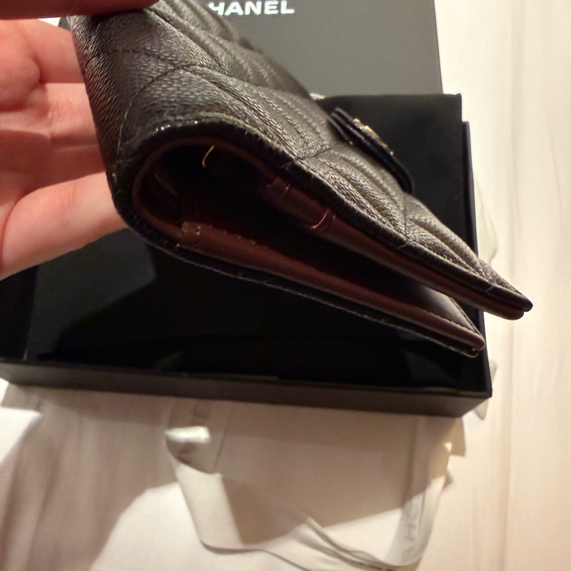 💖Chanel CC logo 護照夾 黑色金釦 荔枝皮💖 全新 2026最新購入-3