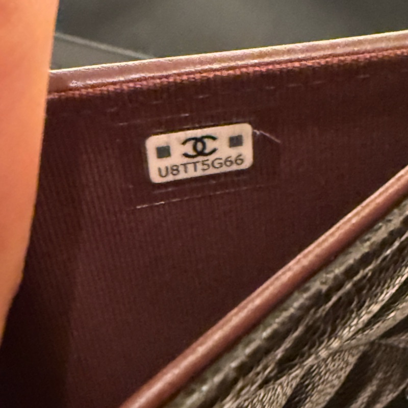 💖Chanel CC logo 護照夾 黑色金釦 荔枝皮💖 全新 2026最新購入-7