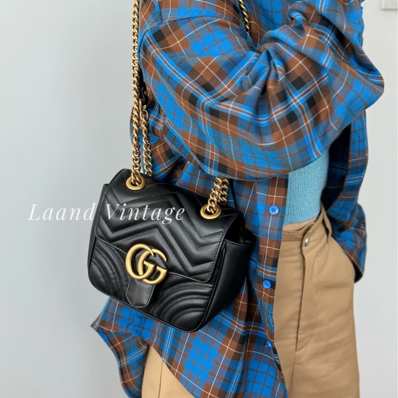 Gucci小方胖古馳馬夢肩背包 Marmont 黑色牛皮金釦方形包款 斜背肩背兩用 739682-15