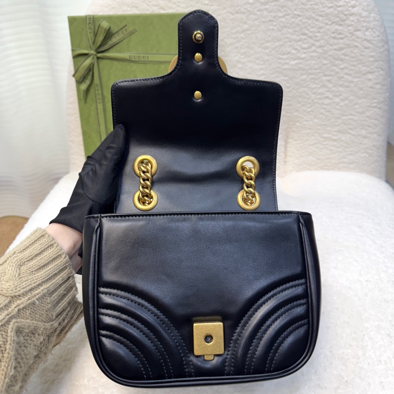 Gucci小方胖古馳馬夢肩背包 Marmont 黑色牛皮金釦方形包款 斜背肩背兩用 739682-21
