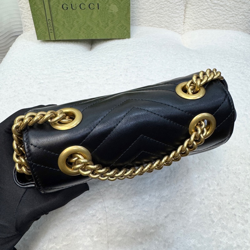 Gucci小方胖古馳馬夢肩背包 Marmont 黑色牛皮金釦方形包款 斜背肩背兩用 739682-23