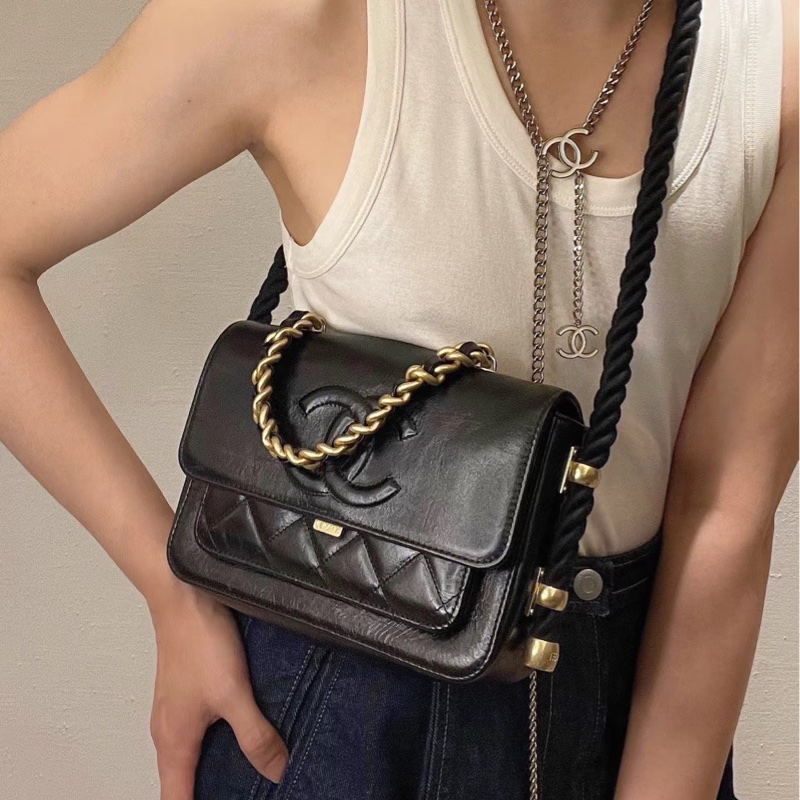 ✨Chanel 黑金孟買郵差 2Way 整體狀況不錯🖤-2
