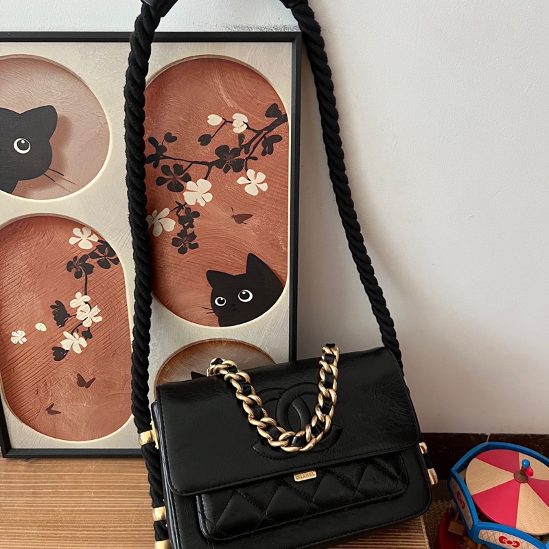 ✨Chanel 黑金孟買郵差 2Way 整體狀況不錯🖤-4