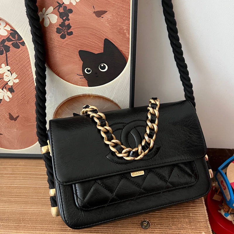 ✨Chanel 黑金孟買郵差 2Way 整體狀況不錯🖤-5