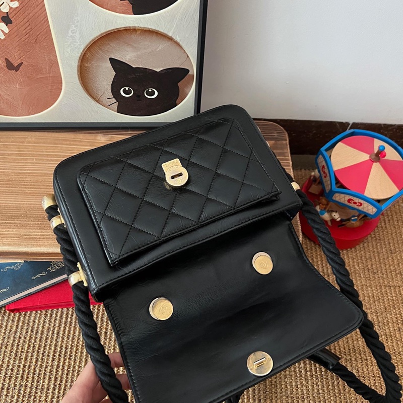 ✨Chanel 黑金孟買郵差 2Way 整體狀況不錯🖤-11