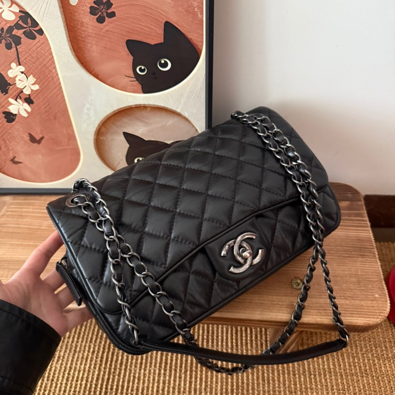 ✨Chanel 黑銀油蠟皮 easy flap 機場包🖤-5