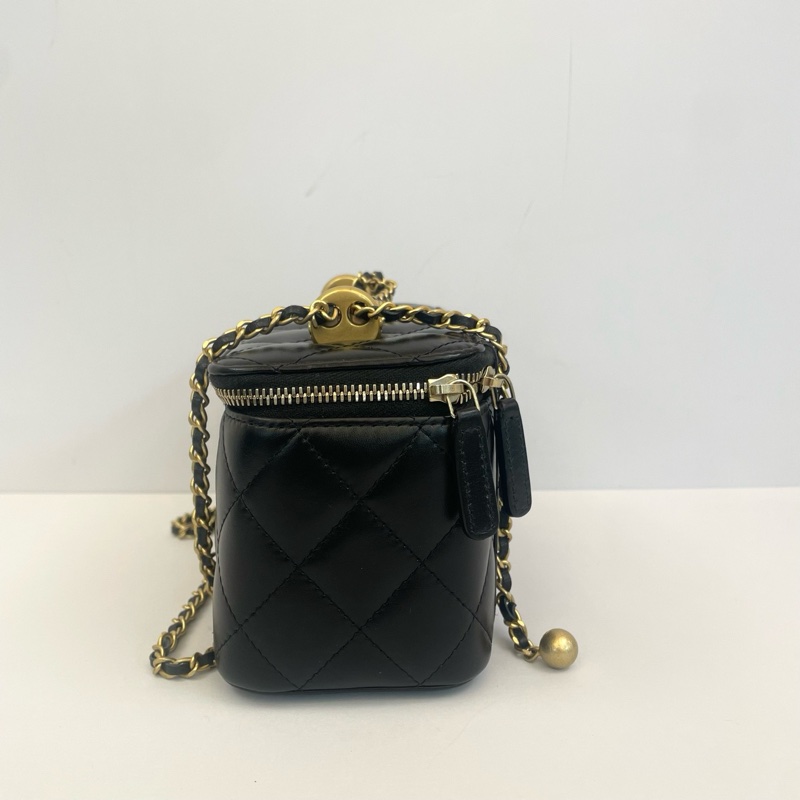 99新 Chanel香奈兒 24C雙金珠化妝盒 调節扣牛皮長盒子-11