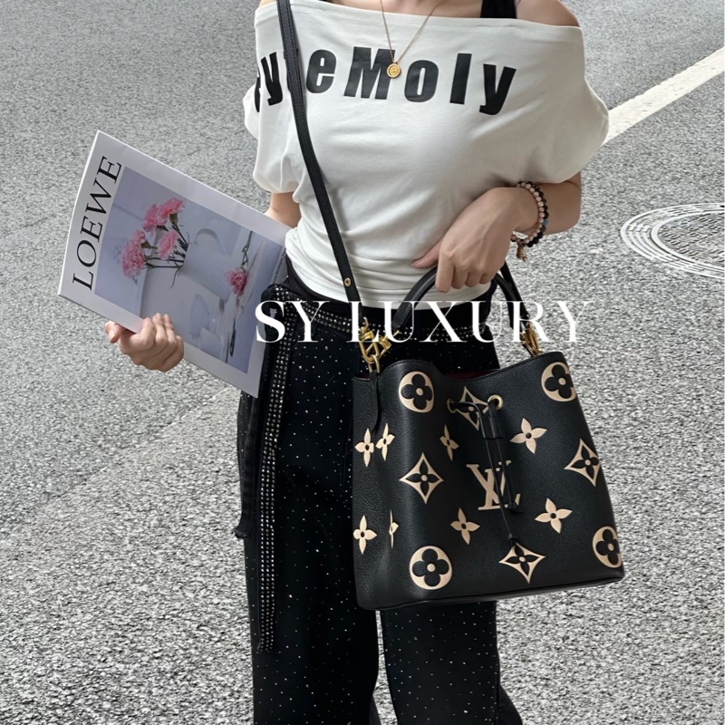 路易威登水桶包 Louis Vuitton NeoNoe MM 黑拼米牛皮✨熊貓配色經典款 斜背肩背兩用 M45497-11