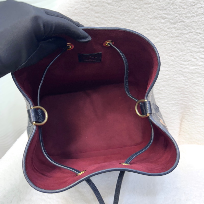 路易威登水桶包 Louis Vuitton NeoNoe MM 黑拼米牛皮✨熊貓配色經典款 斜背肩背兩用 M45497-19