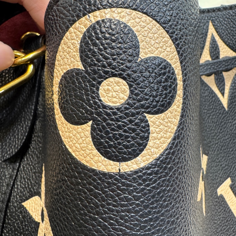 路易威登水桶包 Louis Vuitton NeoNoe MM 黑拼米牛皮✨熊貓配色經典款 斜背肩背兩用 M45497-33