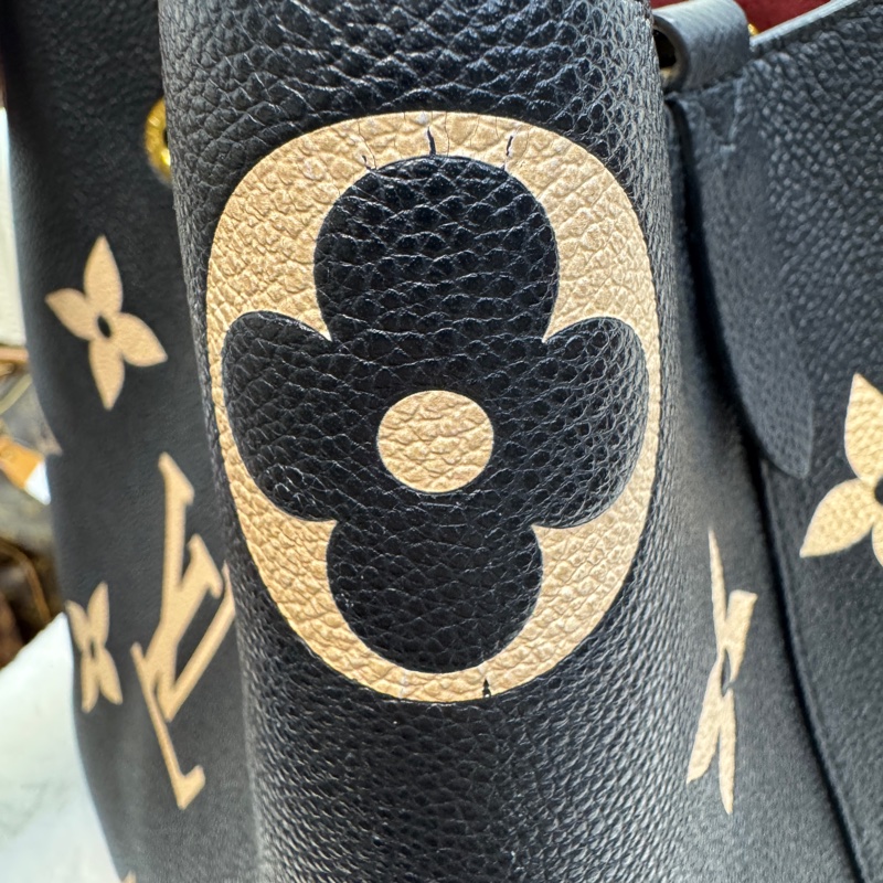 路易威登水桶包 Louis Vuitton NeoNoe MM 黑拼米牛皮✨熊貓配色經典款 斜背肩背兩用 M45497-34