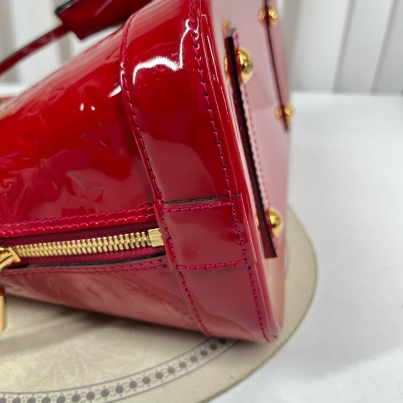 LV路易威登 Alma貝殼包 紅色漆皮 經典老花壓紋 金色五金配件 質感高級 容量大 實用百搭 內裡乾淨-7
