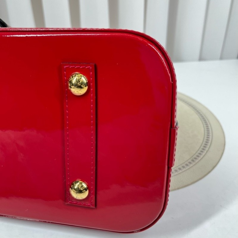 LV路易威登 Alma貝殼包 紅色漆皮 經典老花壓紋 金色五金配件 質感高級 容量大 實用百搭 內裡乾淨-10