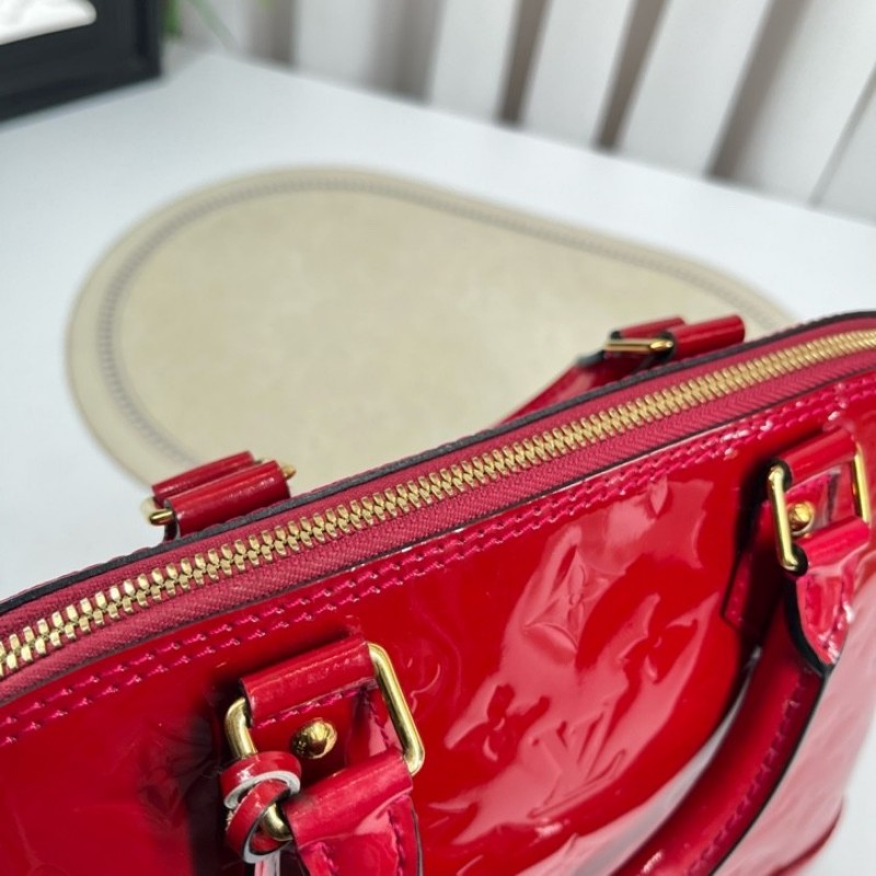 LV路易威登 Alma貝殼包 紅色漆皮 經典老花壓紋 金色五金配件 質感高級 容量大 實用百搭 內裡乾淨-13