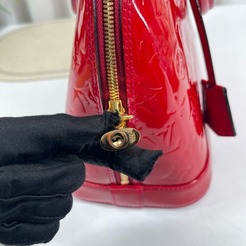 LV路易威登 Alma貝殼包 紅色漆皮 經典老花壓紋 金色五金配件 質感高級 容量大 實用百搭 內裡乾淨-19