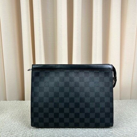 LV路易威登黑色棋盤格手拿包洗漱包 經典棋盤格配黑色皮革 低調奢華 內裡乾淨整潔 容量實用