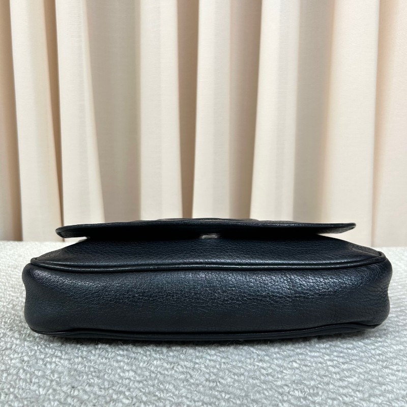 古馳Gucci黑色荔枝紋soho流蘇鏈條包 經典黑色牛皮 鏈條肩帶 可單肩可斜挎 容量實用 日常通勤百搭-4