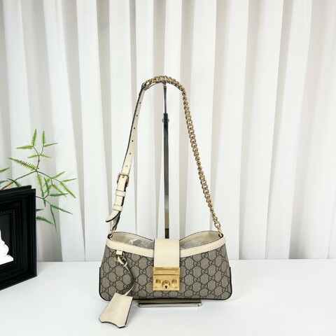 古馳/Gucci  Padlock系列肩背包 白色皮革滾邊搭配金色五金配件 時尚百搭