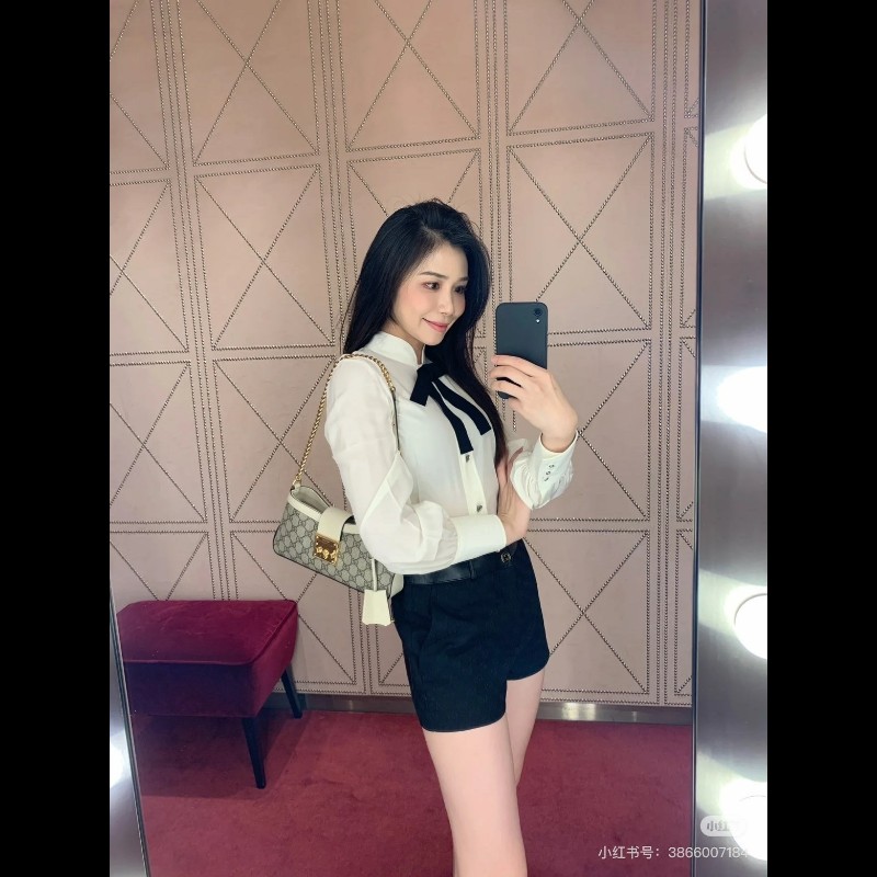 古馳/Gucci  Padlock系列肩背包 白色皮革滾邊搭配金色五金配件 時尚百搭-6