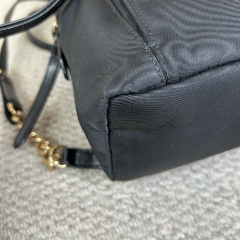 芬迪Fendi黑金佈面金色眼睛小怪獸雙肩包 休閒百搭的一款包包 小怪獸的設計感更增加了靈動感 容量實用 日常百搭-10