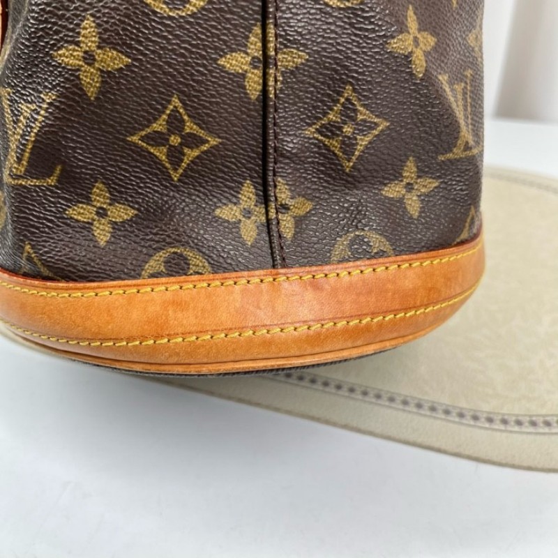 LV路易威登 中古老花水桶包 經典Monogram配色 容量實用 日常通勤出門都很合適-11
