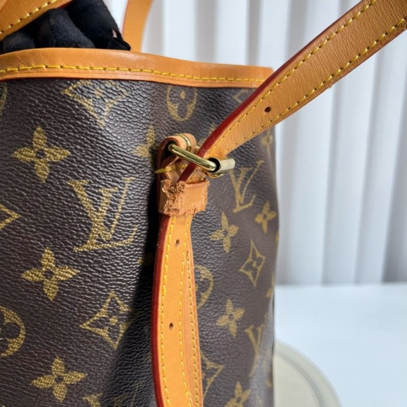 LV路易威登 中古老花水桶包 經典Monogram配色 容量實用 日常通勤出門都很合適-17
