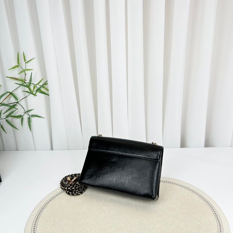 專櫃價2.4折!LV/路易威登 芯片款 早春秀款pochette thelma鎖頭鏈條包 肩帶可調節 單肩斜挎都可-4