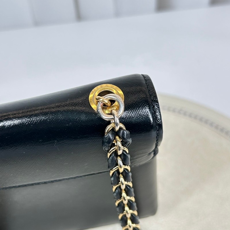 專櫃價2.4折!LV/路易威登 芯片款 早春秀款pochette thelma鎖頭鏈條包 肩帶可調節 單肩斜挎都可-16